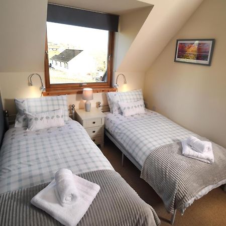 Rowan Cottage Self Catering Portree Bagian luar foto