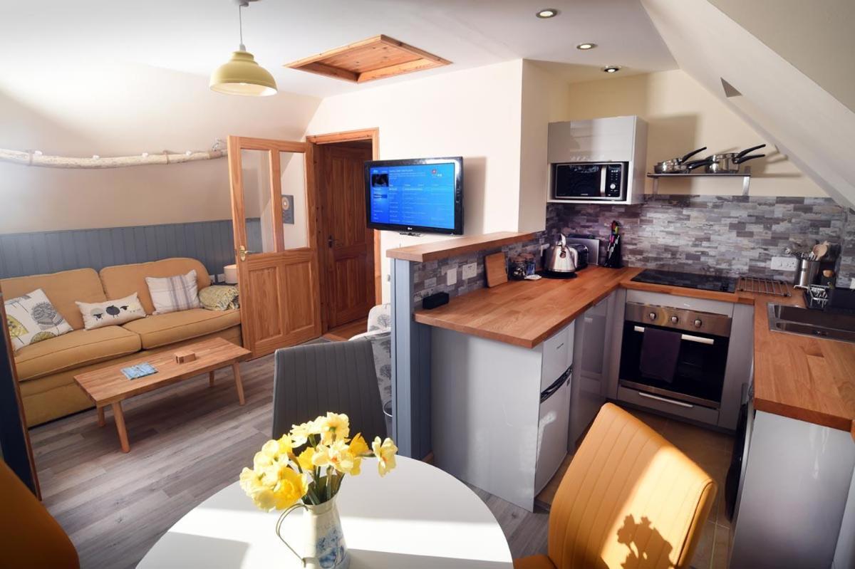 Rowan Cottage Self Catering Portree Bagian luar foto