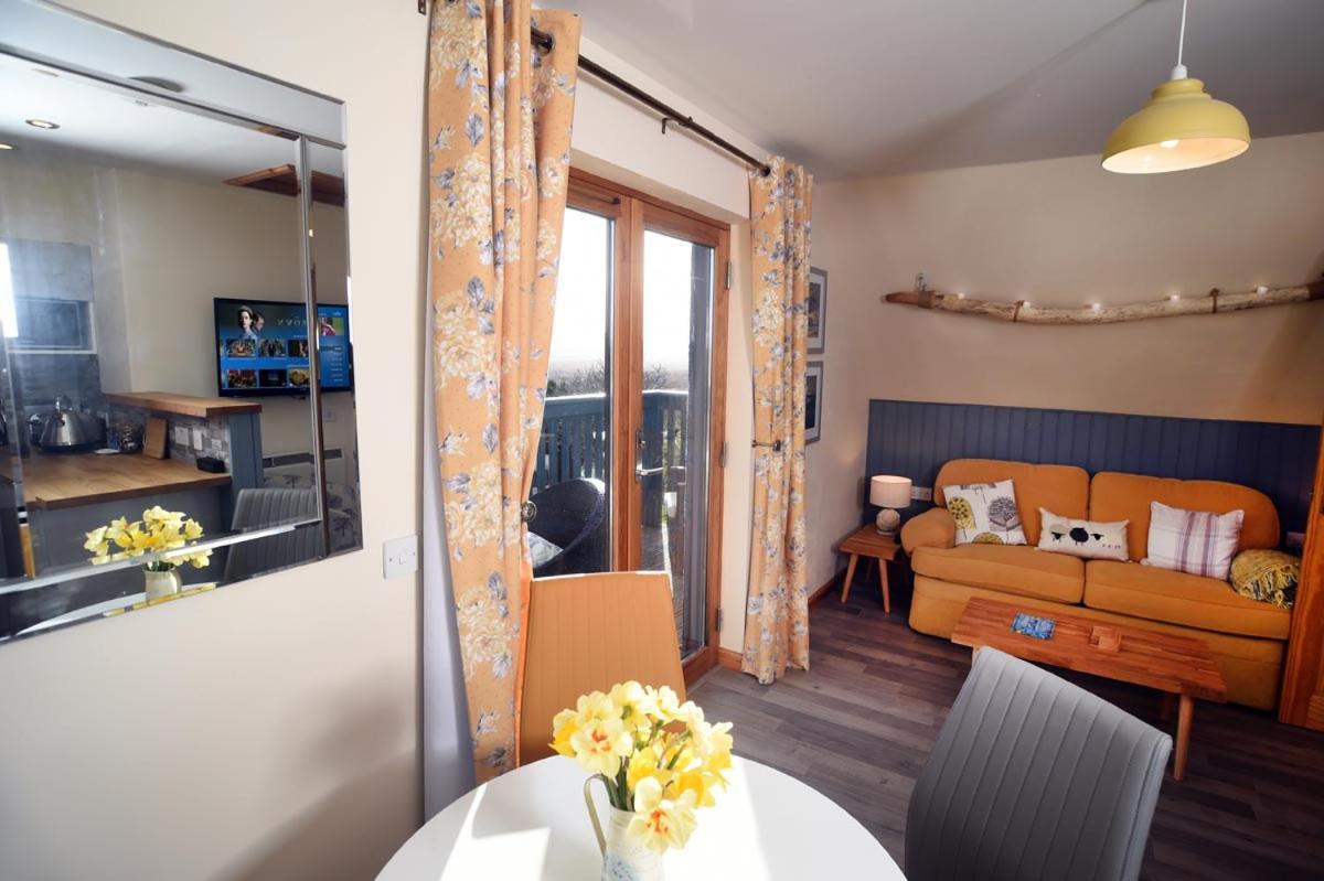 Rowan Cottage Self Catering Portree Bagian luar foto